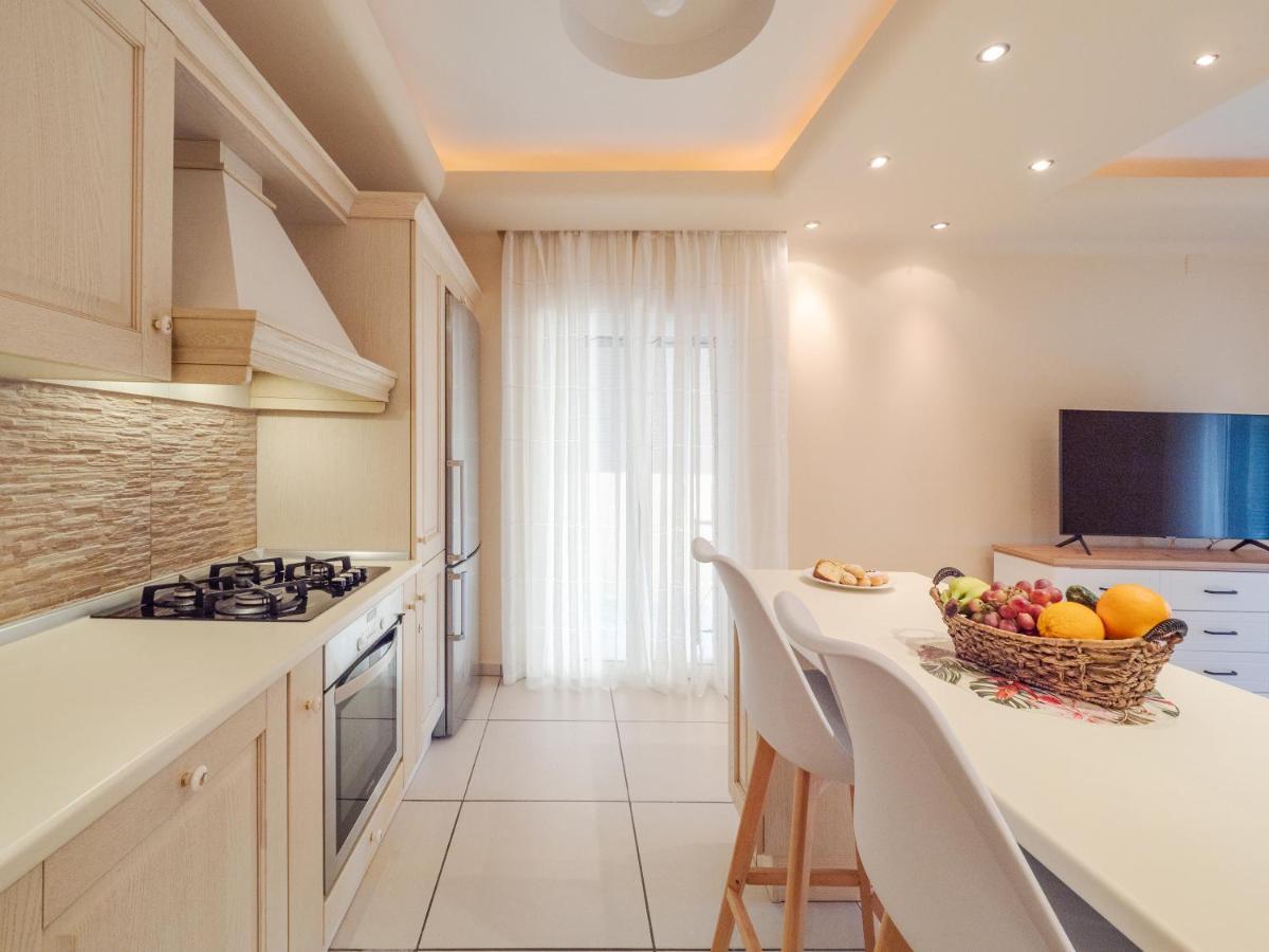 Aura Elegant Apartment Near Garitsa Bay Análipsis Exteriér fotografie